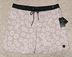 RVCA VA Pigment Boardshorts Pale Mauve Men Size 36 x 18 - Picture 1 of 4