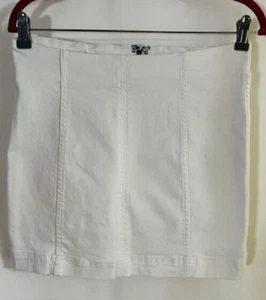 Wish List Jeans Women's White Denim Mini Skirt Size Large Zips in Back - Picture 1 of 4