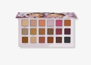 Kendall Collection Pressed Powder Palette - Picture 1 of 2