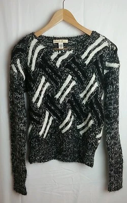 Suéter Feminino Super Soft Love by Design Médio Preto e Branco Malha Solta - Imagem 1 de 4