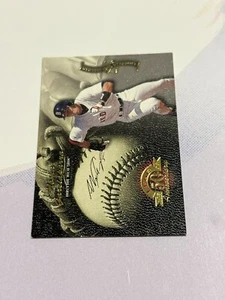 1998 Leaf - Statistical Standouts Nomar Garciaparra #13 /2500 - Picture 1 of 2