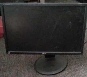 LG Monitor Screen for PC Computer Laptop and Other Devices - Picture 1 of 1