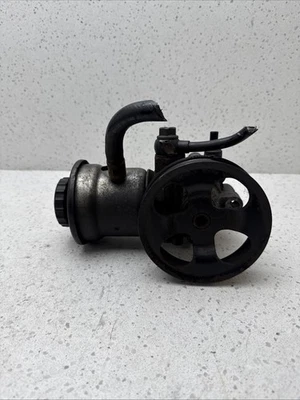 Toyota Tacoma SR5 2013 2,7 L bomba de dirección asistida OEM Foto 1 de 4