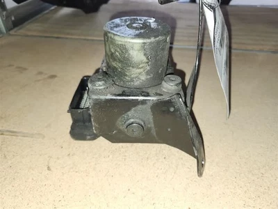 Conjunto de actuador y módulo de bomba ABS Hyundai Azera 2012-2014 OEM Foto 1 de 4