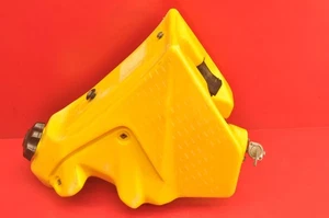2005 01-08 SUZUKI RM125 RM250 RM 250 Gas Tank Fuel Cell Petrol Cap Valve Mount - Picture 1 of 15
