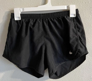 Women’s Nike dri fit shorts black xs - Picture 1 of 3