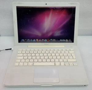 Apple Macbook 13 laptop A1181 intel core 2 due 2.16GHz 120GB HDD 4GB Ram OS 10.6 - Picture 1 of 17