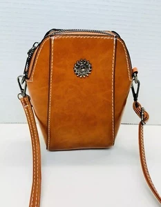 Faux Leather Crossbody Purse Shoulder Bag w/ Sun decal & multiple pockets - Picture 1 of 5