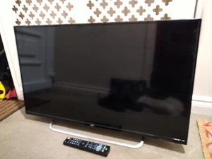 JVC LT-40C550 40" Full HD 1080p LED TV Freeview, USB Record & 3 HDMI, Ethernet. - Picture 1 of 4