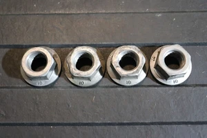 Tornillos de amortiguador delanteros Ford M16x2.0 OEM 2015-2022 Mustang - Imagen 1 de 4