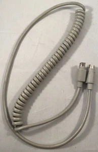 Cavo tastiera vintage Apple arrotolato 590-0361-B (4 pin) circa 3 piedi - Foto 1 di 3