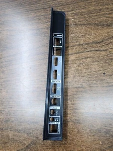 OEM TCL 55S20 55" TV EINGANGSPLATINE KUNSTSTOFFABDECKUNG FÜR HAUPTPLATINE (bis 6) - Bild 1 von 4