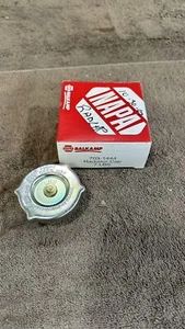 Napa 703-1444 Radiator Cap - Imagen 1 de 2