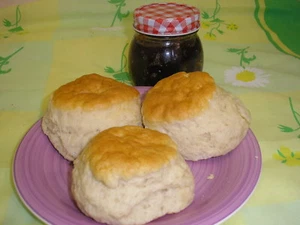 6 HOME MADE PLAIN SCONES Free Postage Family Bakery Shop - Picture 1 of 1