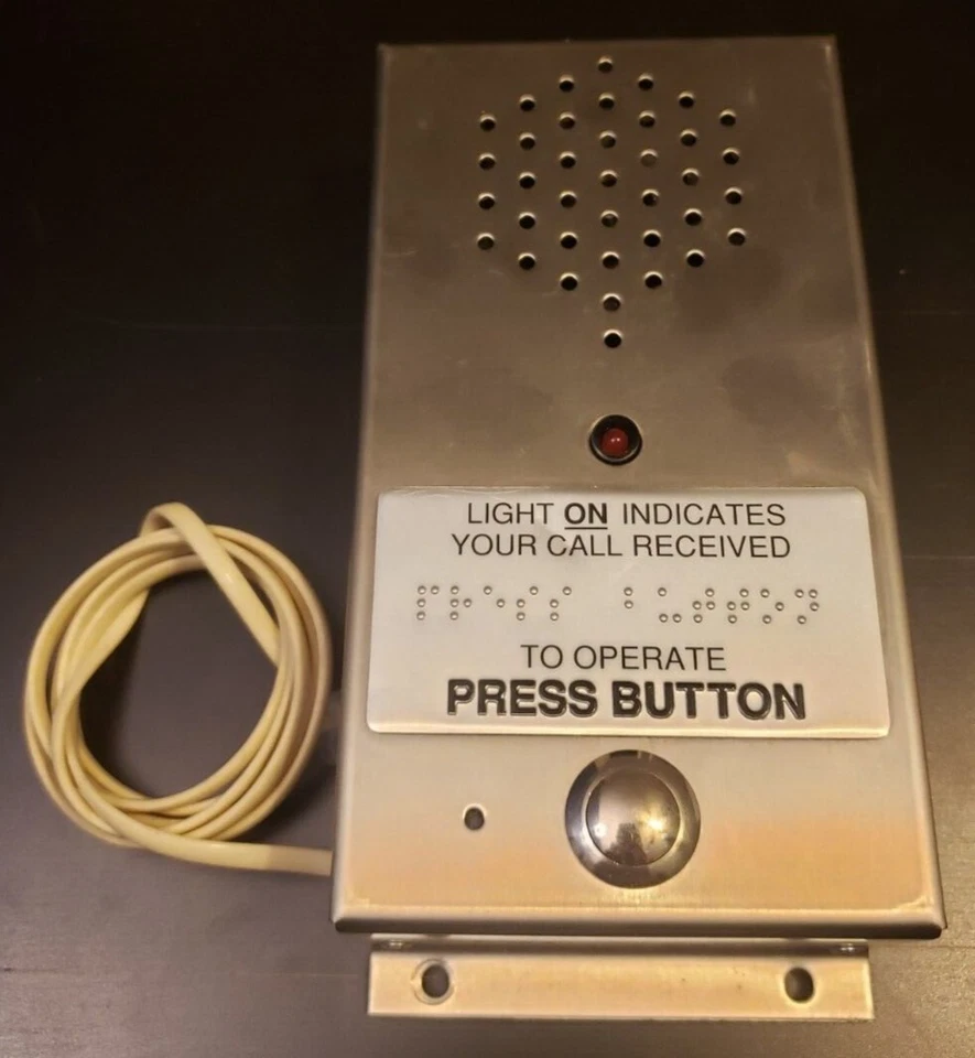 Lincolnland VRT-1000 Surface Mounted Push Button Phone - Image 1 of 4