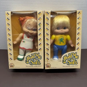 2 muñecas blandas ZEE Hold Me de colección raras brazos y piernas móviles 1982 - Imagen 1 de 8