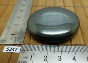 HEMATITE du Maroc pierre plate naturelle de qualité 64,2g QUALITE AB galet plat - Picture 1 of 3