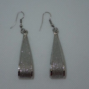 Orecchini con gancio goccia scintillante tono argento - Foto 1 di 6