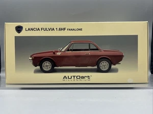 1/18 AUTOart Lancia Fulvia 1.6HF Fanalone Amaranto Montebello 74703; - Foto 1 di 15