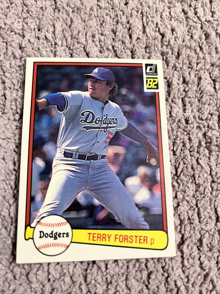 1982 Donruss 362 Terry Forster   Los Angeles Dodgers  Baseball - Image 1 of 1