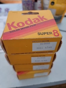 Lotto di 4 pellicole KODAK Kodachrome 40 Super 8 scadute 01/2002-10/2002 SIGILLATE scadute - Foto 1 di 10