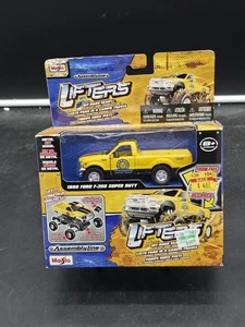 Maisto Assembly line Lifters - Picture 1 of 2