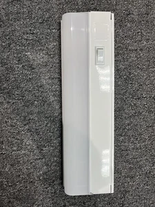 LED under-cabinet light bar - Picture 1 of 8