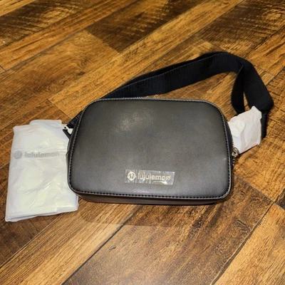 Lululemon Everywhere Belt Bag 1L *Leather Alternative - Image 1 of 4