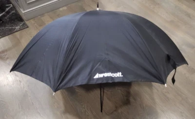 Paraguas óptico satinado blanco Westcott 45", cubierta - marco de fibra de vidrio #2016 Foto 1 de 4