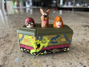 ๐ฅ๐ฅ1995 Scooby Doo Burger King Rolling Coffin Moveable Toy Hanna Barbera - Picture 1 of 9
