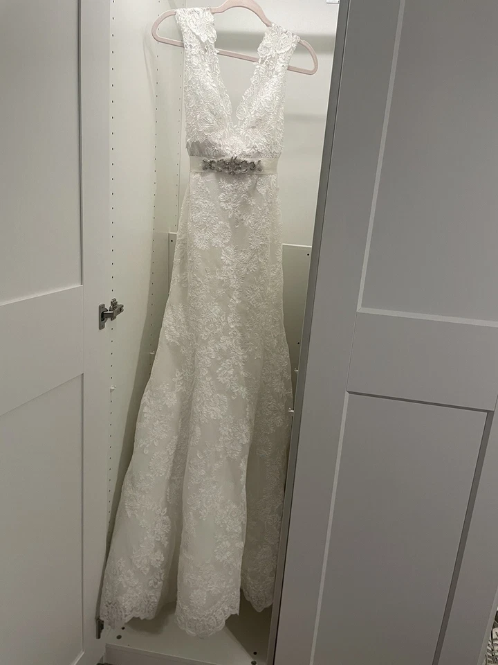 Allure 浪漫蕾丝婚纱改装 2 码华丽! 象牙色 — 第 1/4 张图片