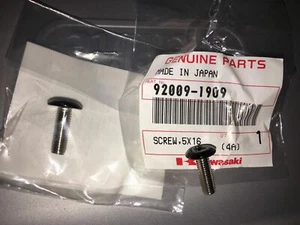 NOS Kawasaki 2000-2015 ZR750 ZX600 ZX900 ZX1200 Screw 5x16 92009-1909 Set Of 2 - Imagen 1 de 1