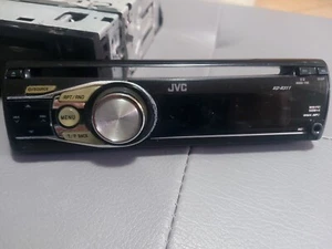 Autoradio JVC 50 W X 4 FRONTALINO ESTRAIBILE - Foto 1 di 7