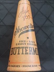 SHOWALTERS DAIRY Cone Wax Paper Quart Carton With Cap Buttermilk Phoenixville PA - Picture 1 of 11