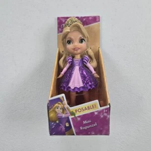 DIsney Princess Mini Raperonzolo posabile 3" bambola viola scintillante e glitter vestito - Foto 1 di 4