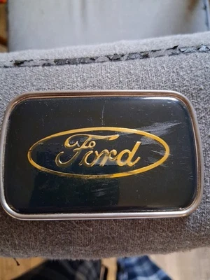 Hebilla de cinturón de latón macizo con logotipo Ford vintage años 70 hecha en EE. UU. Foto 1 de 2