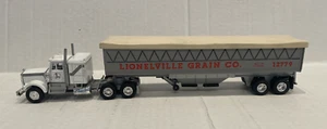 Lionelville Grain Co. Tractor And Trailer 6-12779 (No Box) - Picture 1 of 9