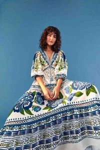 Neu mit Etikett Farm Rio Maxikleid cremeweiß Ara Flug Medium tropisch Strand Blumenmuster 275 $ - Bild 1 von 10