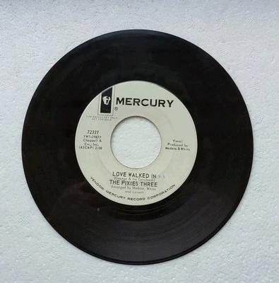 THE PIXIES THREE - ORPHAN BOY-LOVE WALKED IN/ ROCK POP 45 PROMO NUOVO NEW UNPLAY - Image 1 of 2