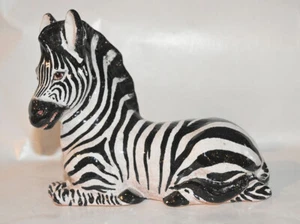 Italy Terracotta Zebra Figurine Lying - Picture 1 of 7