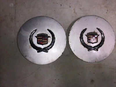 Juego de (2) Tapa central de llantas de aleación Cadillac Allante 1987 88 89 90 91 92 1633854 Foto 1 de 4