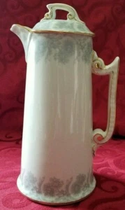 ANTIQUE LIMOGES FRANCE T & V - TRESSEMANN & VOGT CHOCOLATE POT RARELY SEEN - Picture 1 of 12