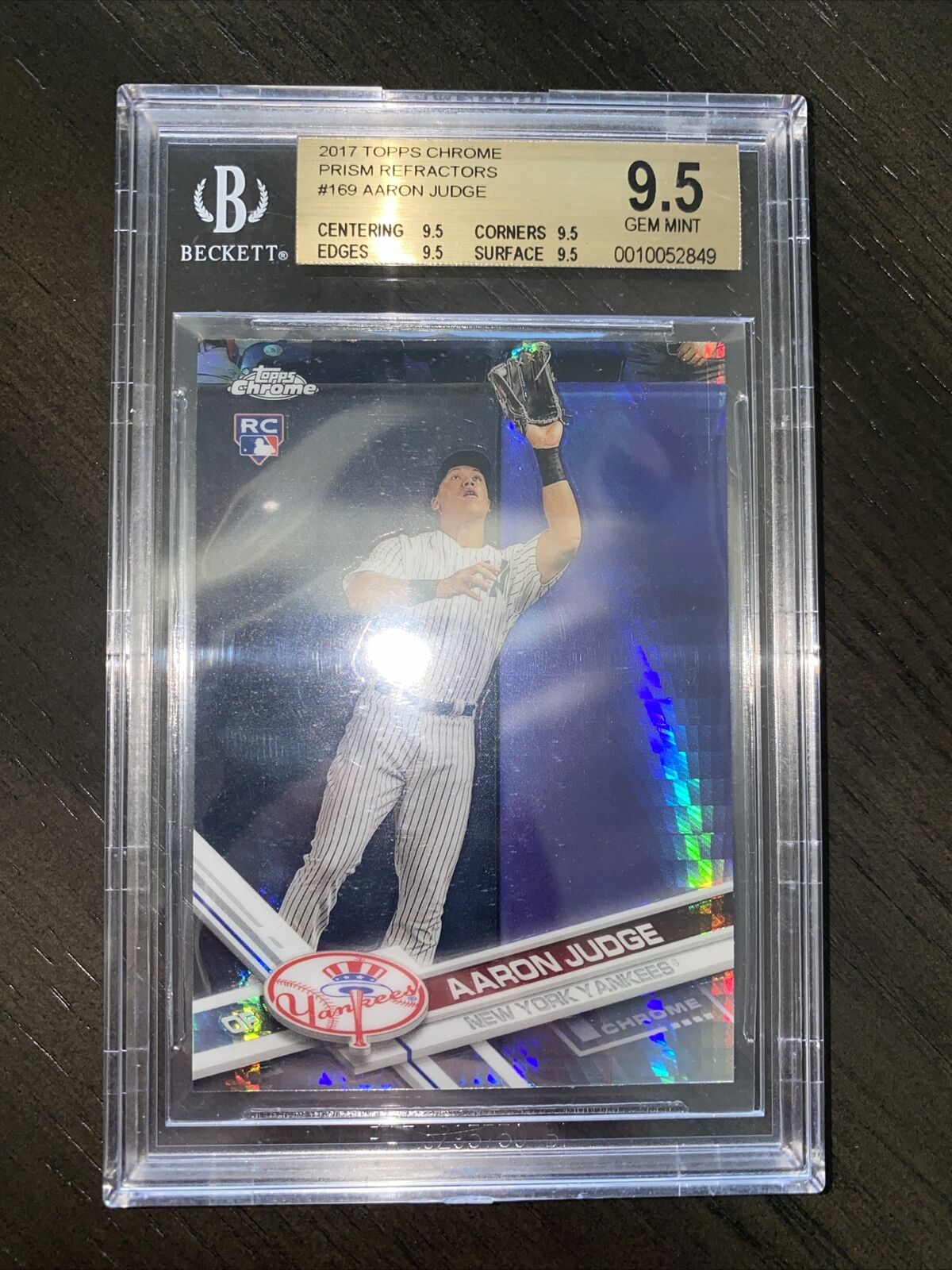 AARON JUDGE 2017 TOPPS CHROME #169 PRISM REFRACTOR ROOKIE RC ALL BGS 9.5 SUBS