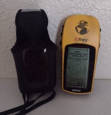 Garmin eTrex Personal Navigator Yellow 12 Channel Handheld GPS W/Case 
