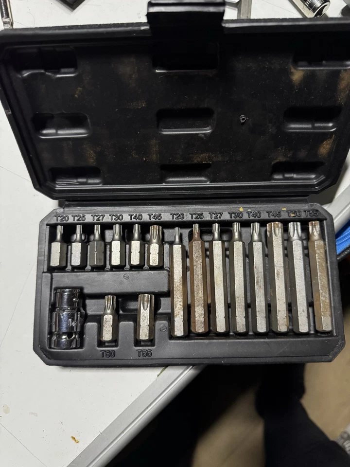 17pc Torx Star Bit Socket Set T20-T55/ 1/2 Drive - Image 1 of 3
