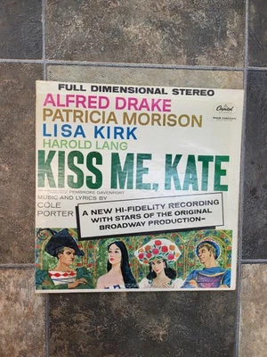 BROADWAY CAST VINYL LP-" KISS ME KATE " 1961 CAPITOL RECORDS ALFRED DRAKE VG - Image 1 of 4
