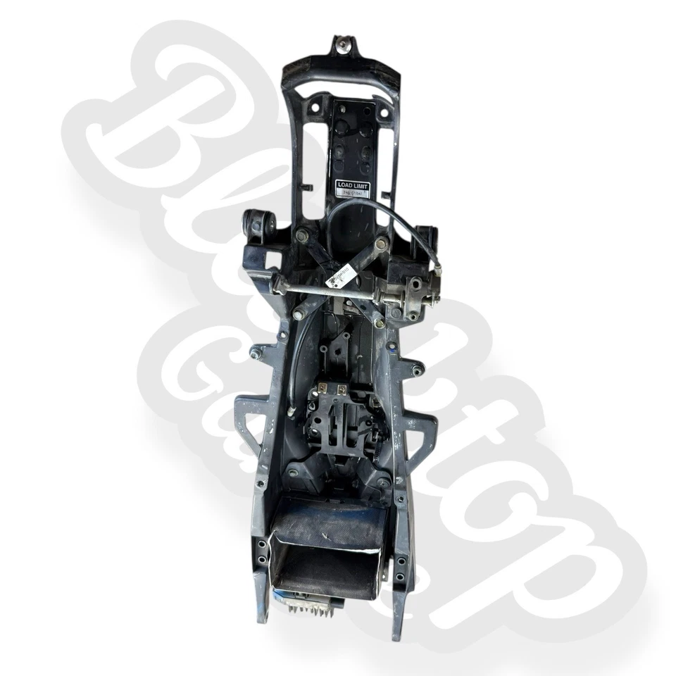 Subchasis trasero recto Yamaha YZF R1 2004-2006 OEM Foto 1 de 4