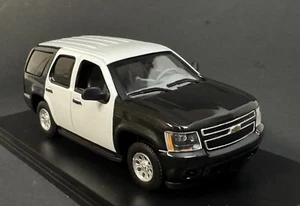 Chevrolet Tahoe 2007-2014 PPV equipamiento policial en blanco 1/43 primera respuesta ¡difícil de encontrar! - Imagen 1 de 8