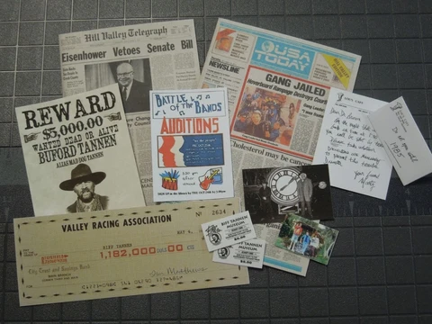 Back to the Future 1/6 scale Newspapers and Documents - for Hot Toys Marty McFly Cover