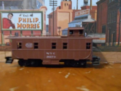 HO Scale Trains NYC Caboose #21273 Parts or Repair - Image 1 of 4